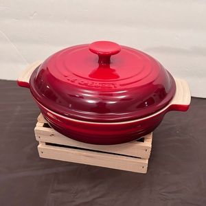 Le Creuset stoneware baking dish